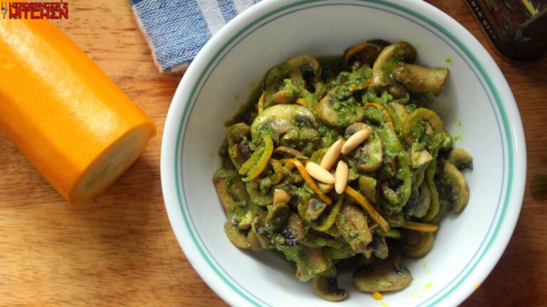 Vegan Pesto | Pesto Spaghetti with Mushrooms & Olives