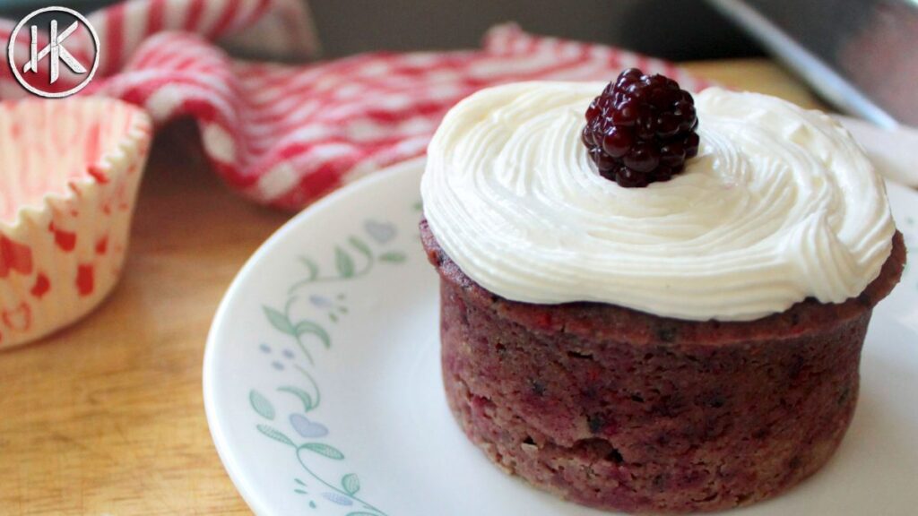 Keto Berry Mug Cake