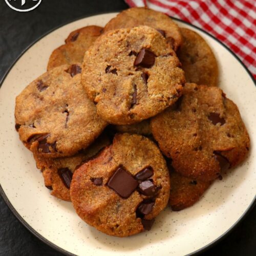 Keto Chocolate Chip Cookie