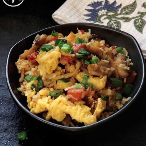 Keto Bacon and Egg Fried Rice