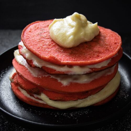 keto red velvet pancakes