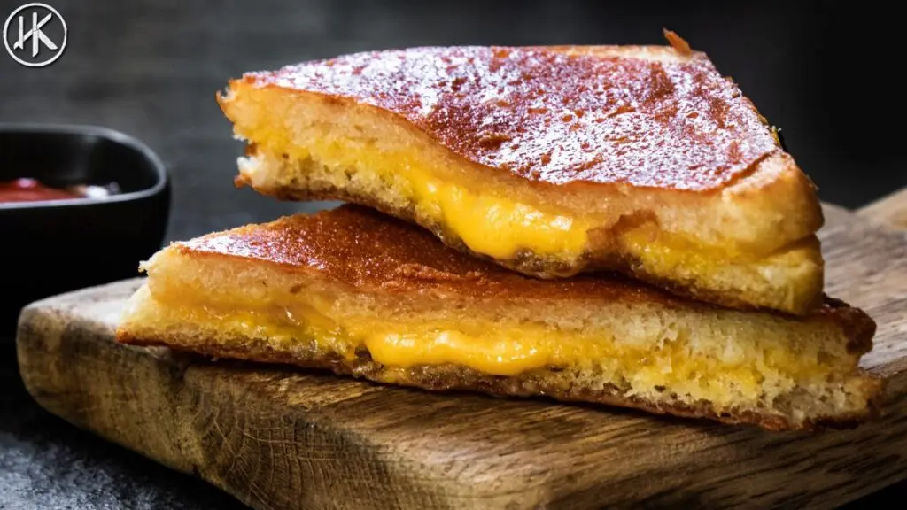 GRILLED CHEESE SANDWICH