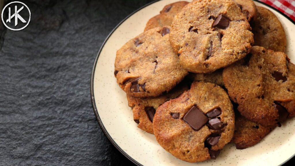 Keto Chocolate Chip Cookies