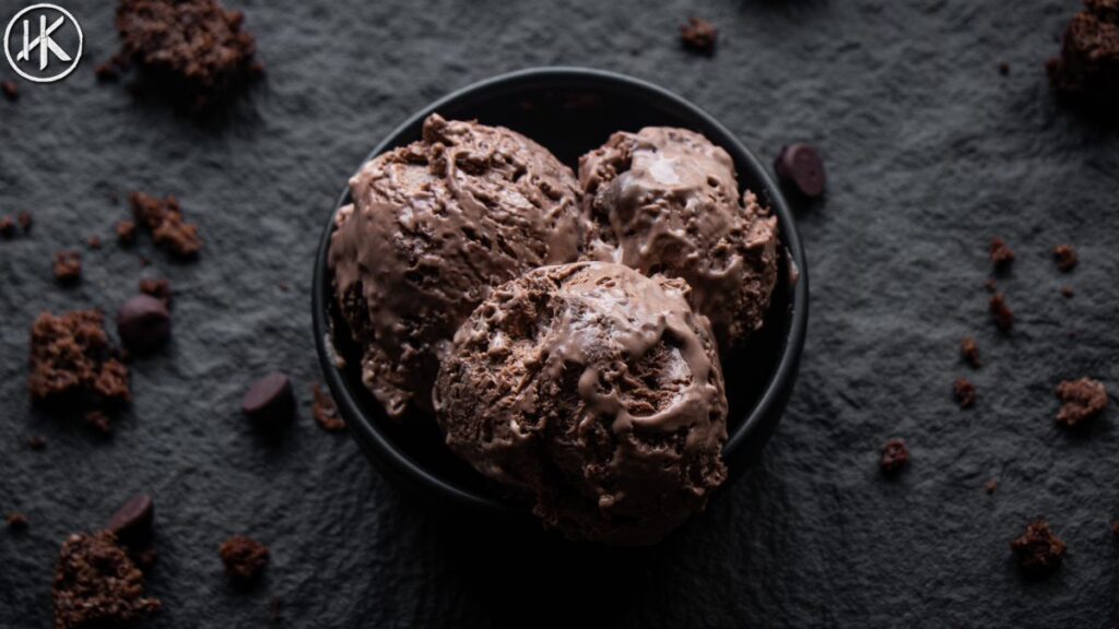 keto chocolate ice cream with cake