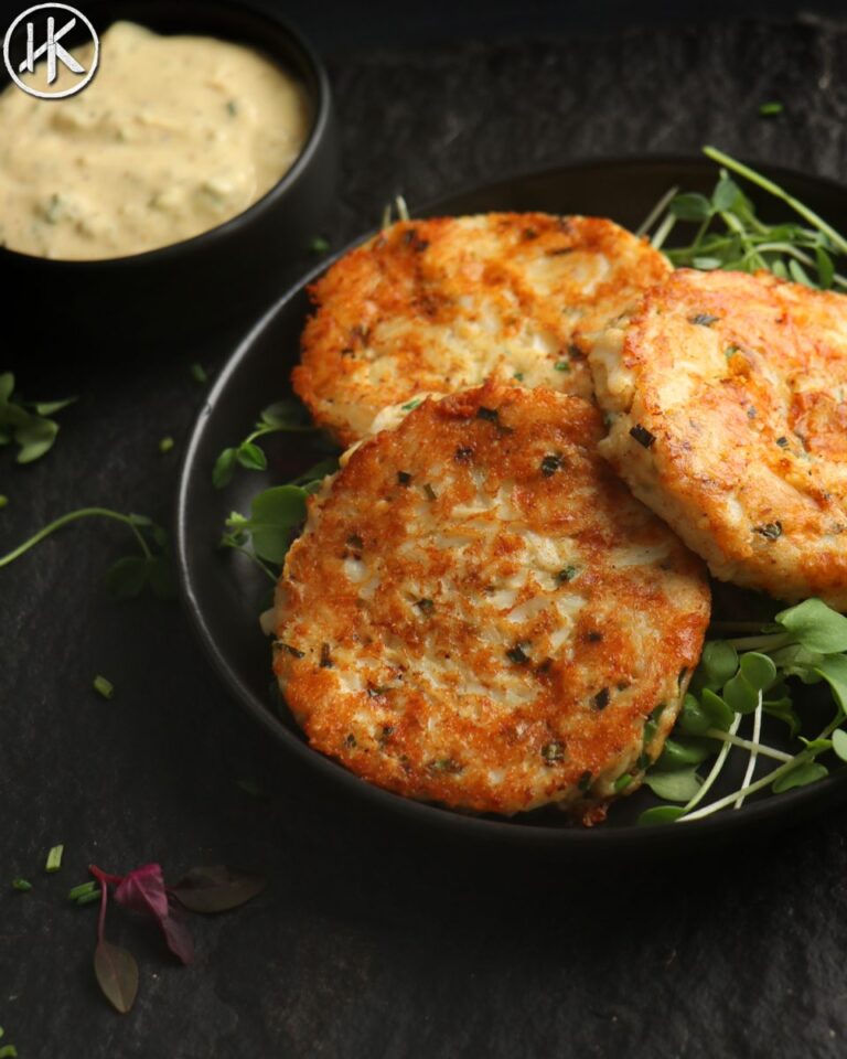 Cheesy Keto Crab Cakes