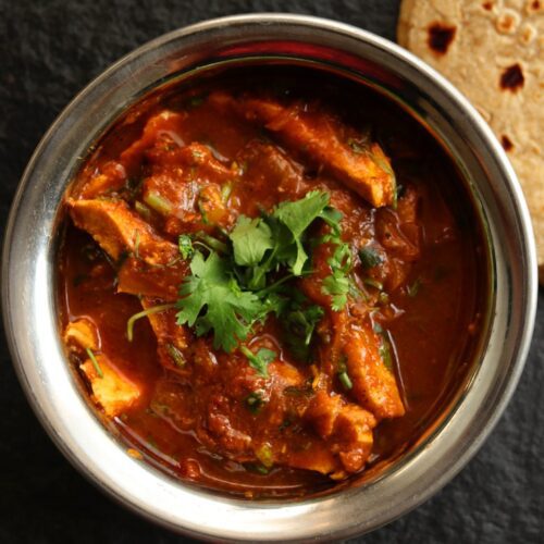 Indian curry with chicken