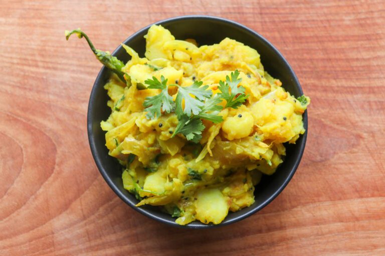 Aloo Bhaji (Indian Spiced Potatoes)